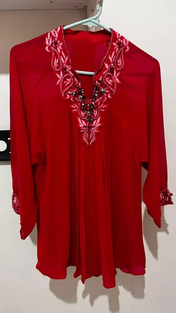 Kebaya kondangan wisuda rok batik merah (PAKET)