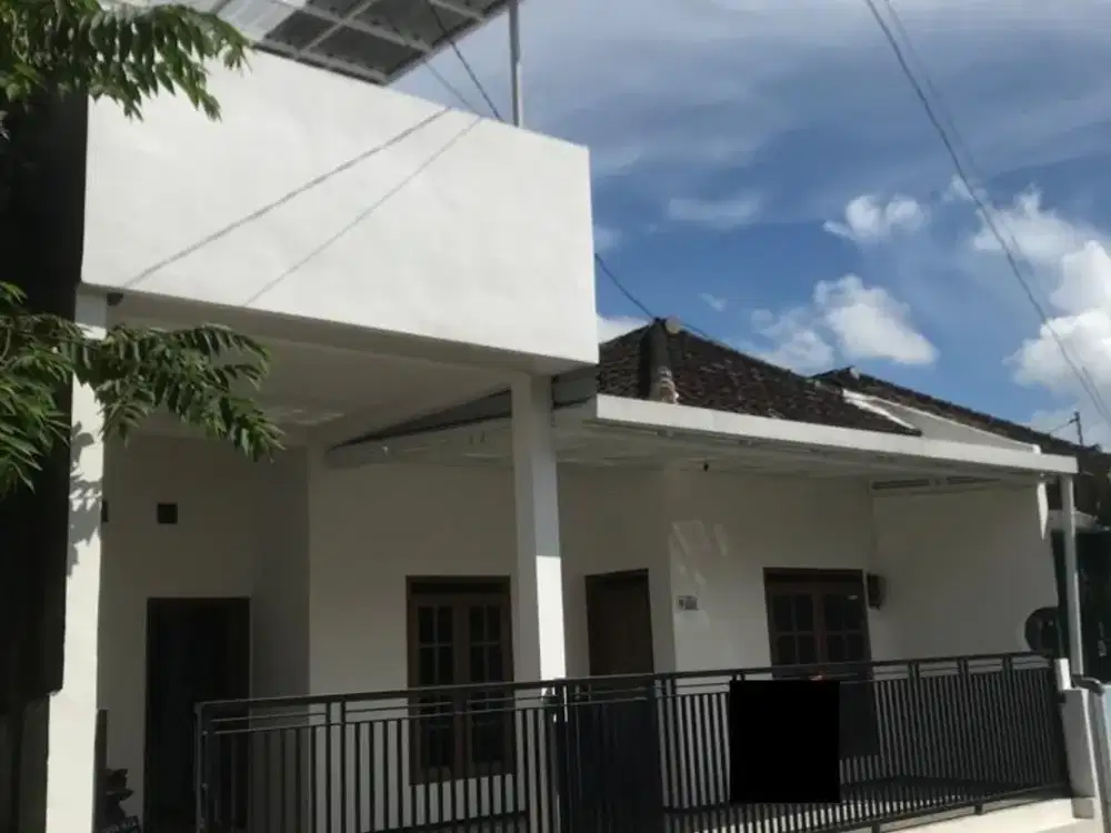 Di jual rumah baru murah 2 lantai siap huni lokasi arjowinangun malang kota