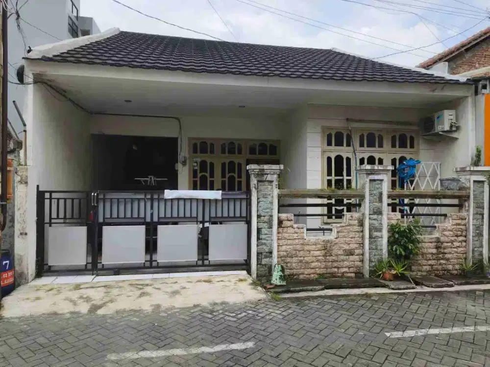 Rumah Cocok untuk Kos Dekat USM di Pedurungan Semarang