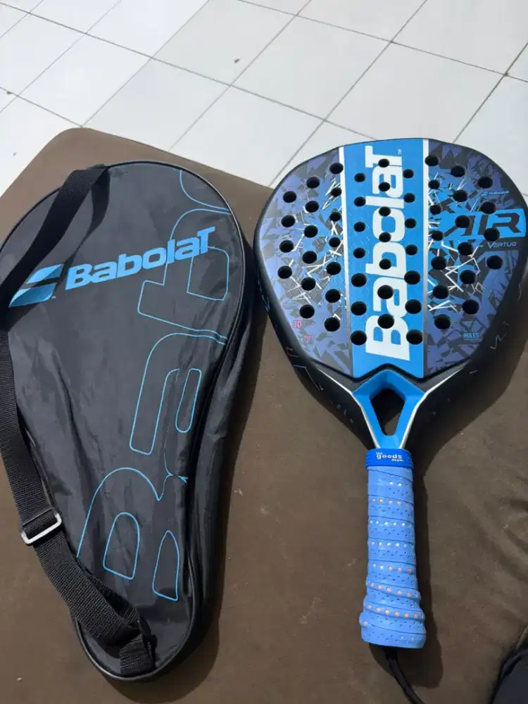 Dijual raket padel Barbolat Air Vertuo like new