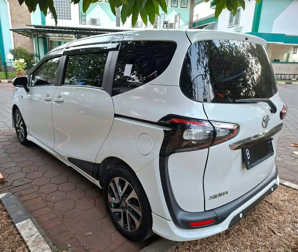 Toyota Sienta 2016 Bensin