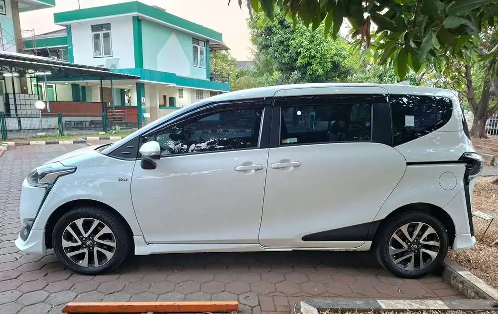 Toyota Sienta 2016 Bensin