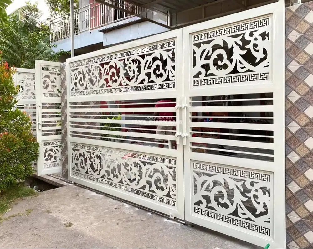 Pintu pagar motif cutting