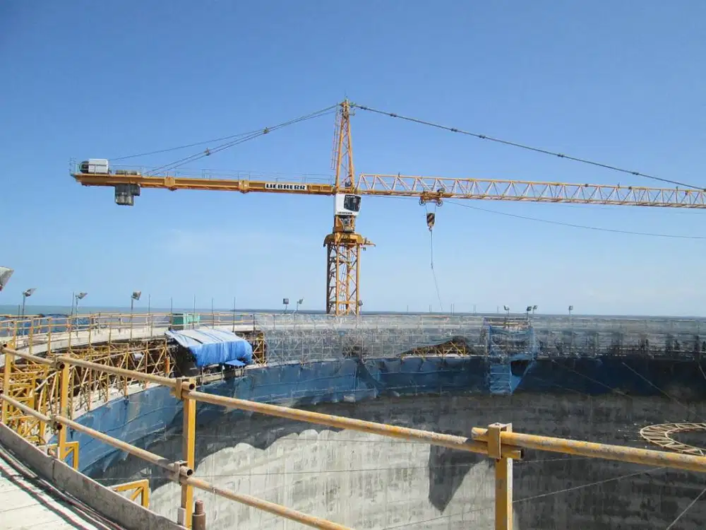 [JUAL] TOWER CRANE LIEBHER 420 EC- H 20 LITRONIC
