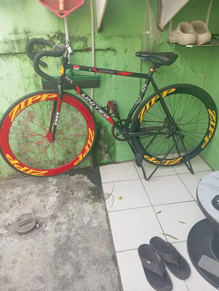 Sepeda Fixie United