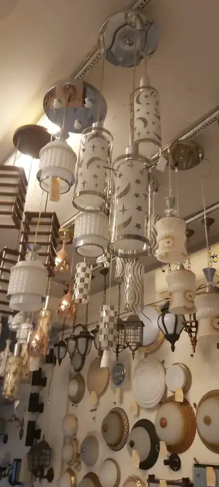 LAMPU GANTUNG MINIMALIS