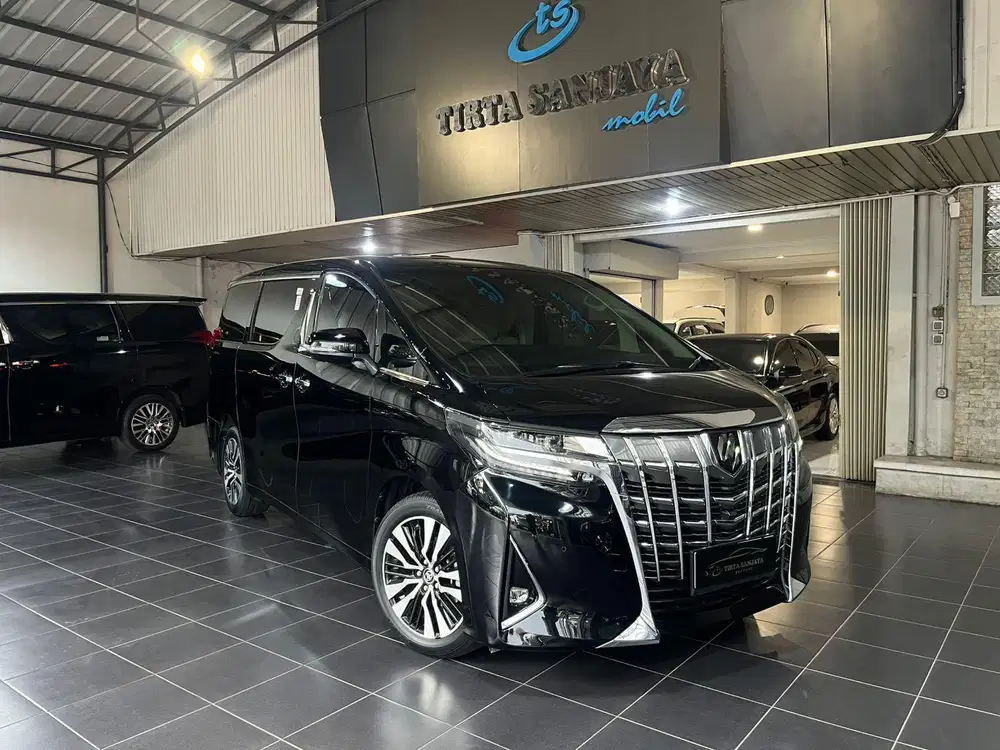 Toyota Alphard G ATPM 2022 KM 38 rb Vellfire 2021 2023
