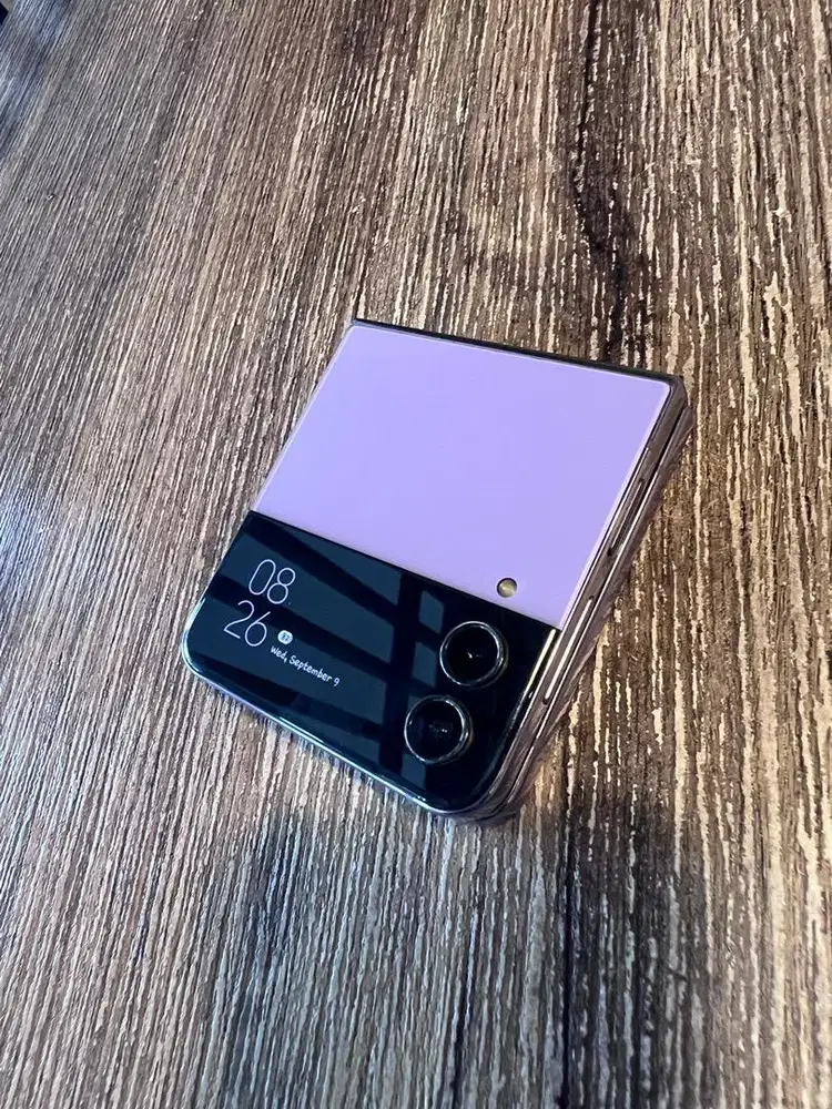 Samsung Z flip 4 8/256 SEIN