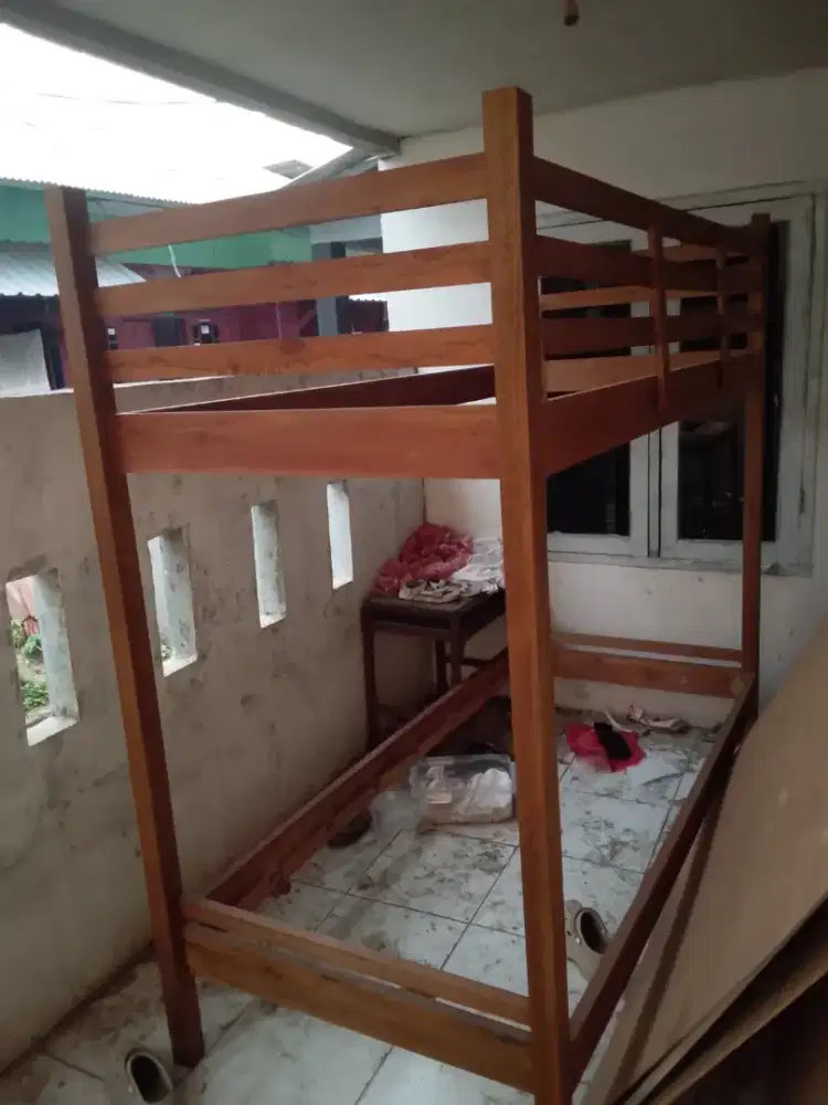 Rak kasur tingkat 2