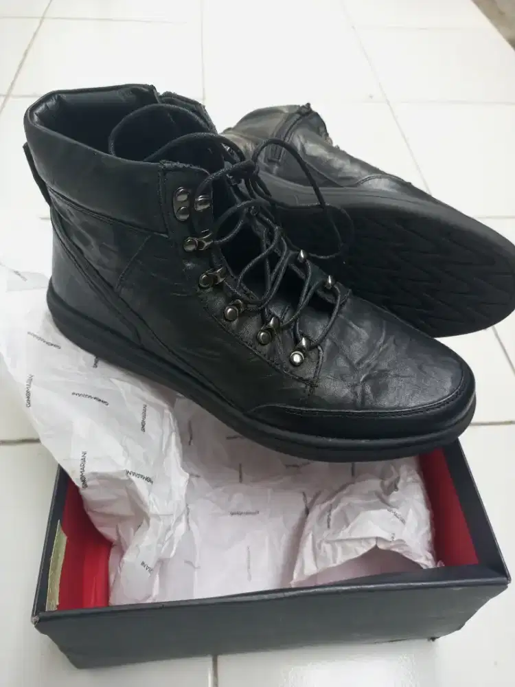 Sepatu Boots GINO MARIANI