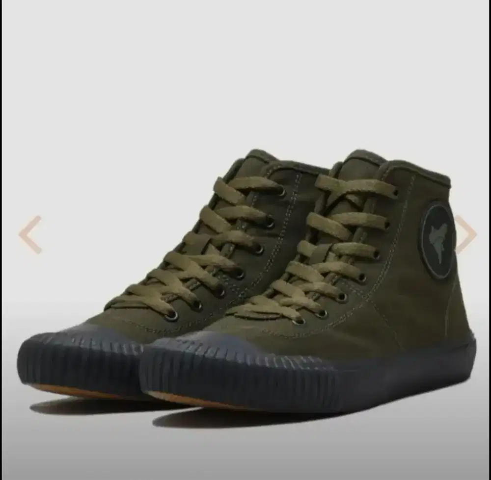 Brodo Vulcan Olive Spesifikasi: Canvas upper Size 43(28 cm).,