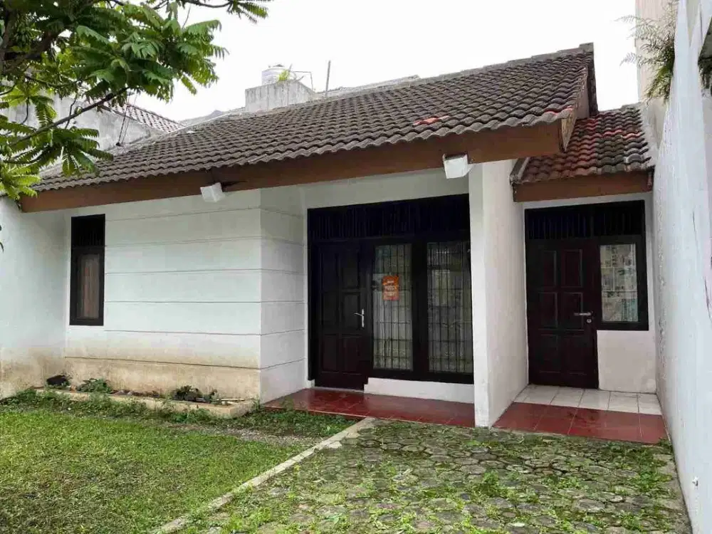 Rumah terawat siap Hunni Antapani kidul