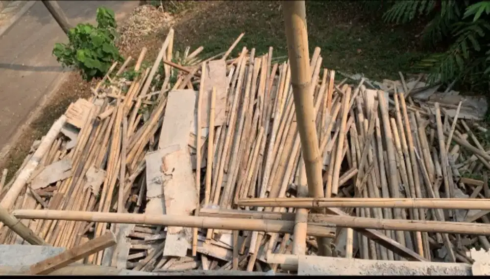 Jual bambu bekas bangunan