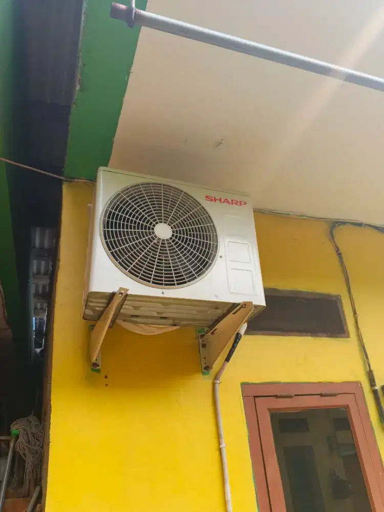Dijual AC 1/2 PK Sharp dijual karna lagi BU