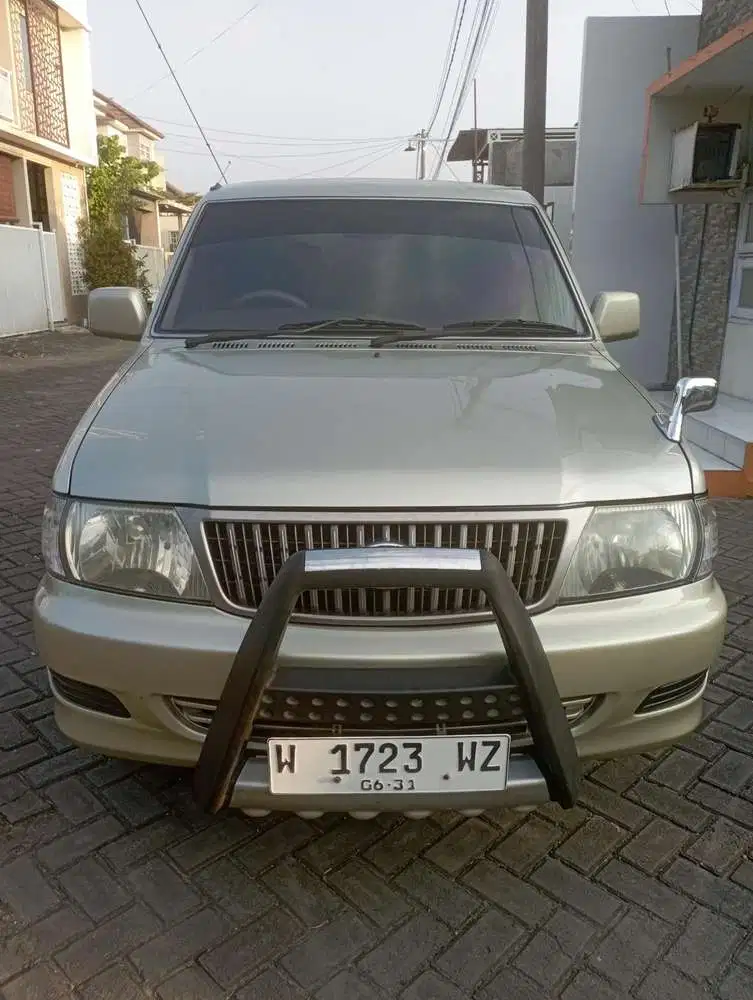 Toyota Kijang 2004 Bensin