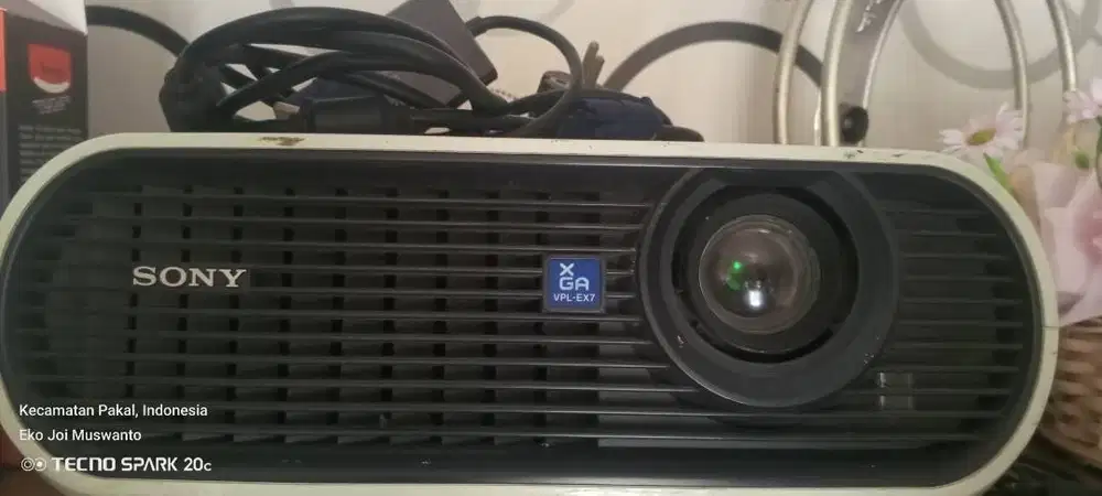 Proyektor Sony VPL-EX7