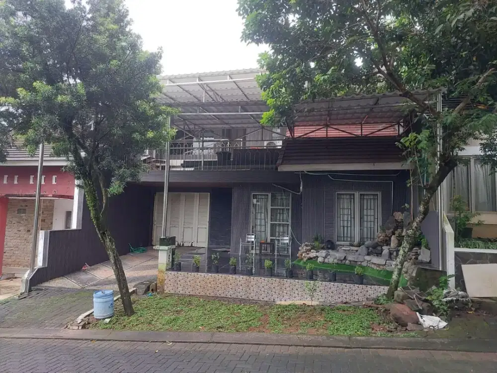 Rumah Mewah 3 Lantai Full Furnished di Graha Taman Pelangi, Mijen