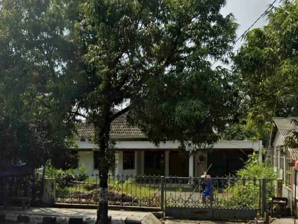 RUMAH DAN TANAH LUAS DI PUSAT KOTA CILACAP