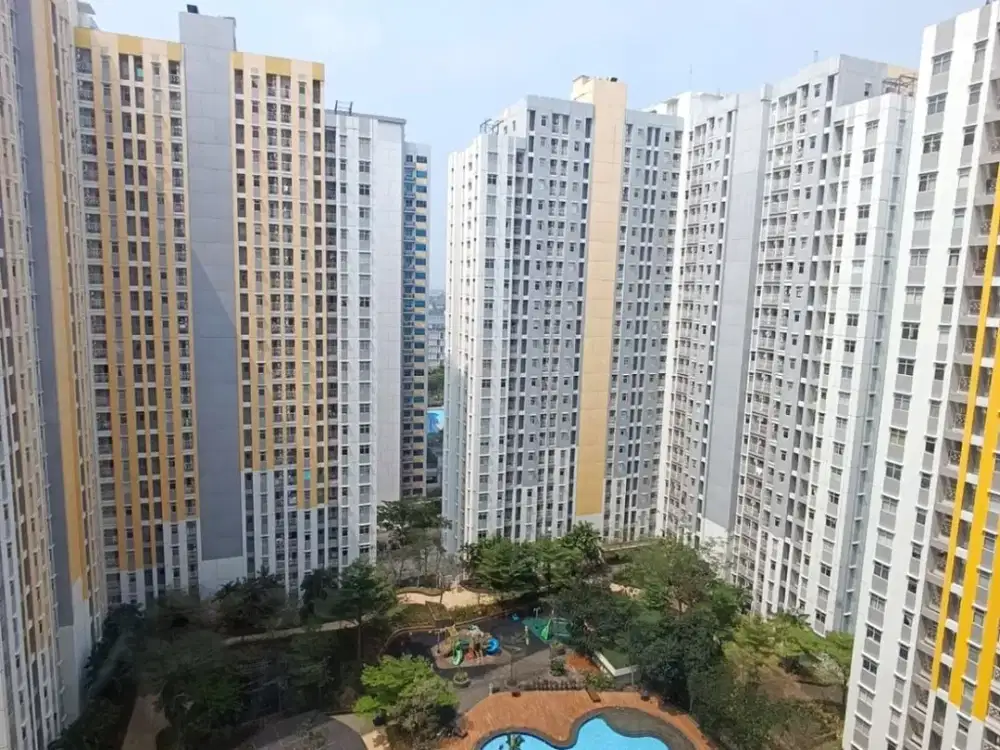 Apartemen Strategis View Kolam Renang The Springlake Summarecon Bekasi ID1317