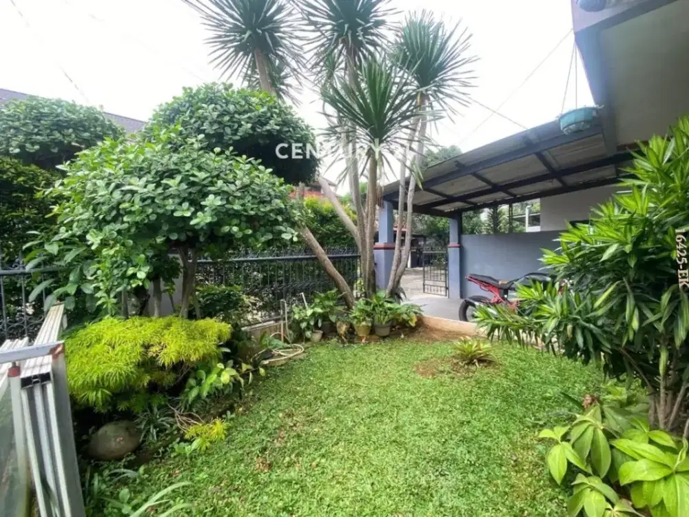 Dijual Rumah Hook di Graha Bintaro Jaya Halaman Luas Dengan Kolam Ikan