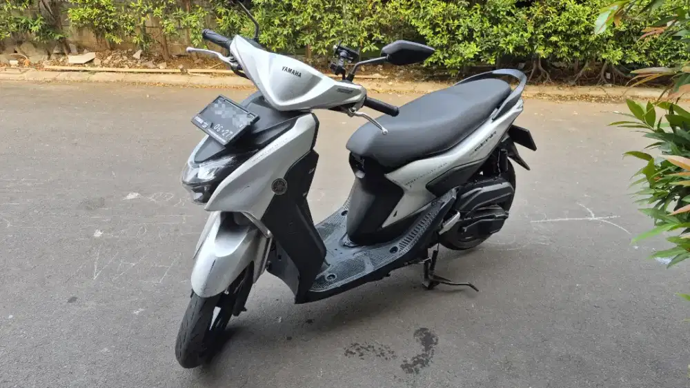 Motor Yamaha Gear tahun 2022 - grey
