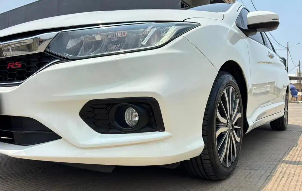 Honda City 1.5 RS CVT 2018 Automatic ( Putih Metalik )