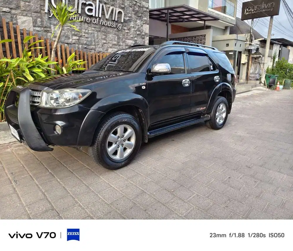 Toyota Fortuner 2011 Diesel