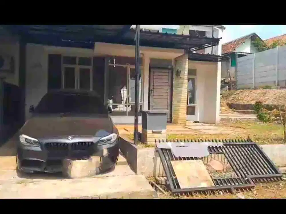 Disewakan rumah hook di bukit cimanggu city bogor