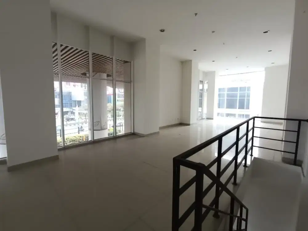Ruko Pinggir Jalan Apartemen District Thamrin di Pusat Kota Bekasi ID1320