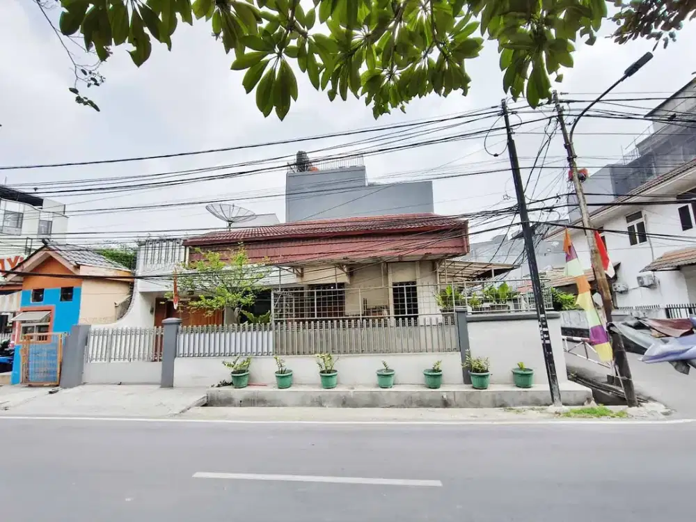 Rumah Hook Tanjung Duren Utara Jakarta Barat LT 281 m² Dekat Mall Central Park & Untar