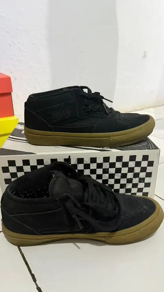 Sepatu vans  skate half cab