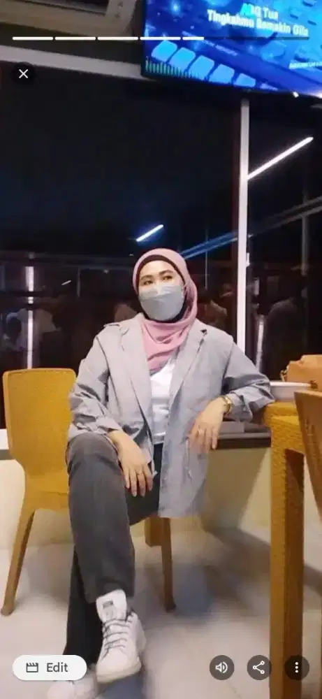 SAYA SEDANG MECARI PEKERJAAN..