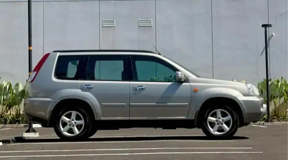 Xtrail ST 2005 Matic Silver Antik Original