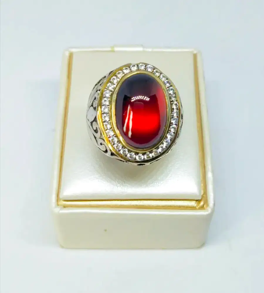 Batu Garnet (Pirop)