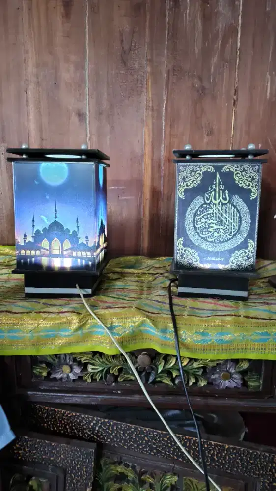 Lampu hias bergambar