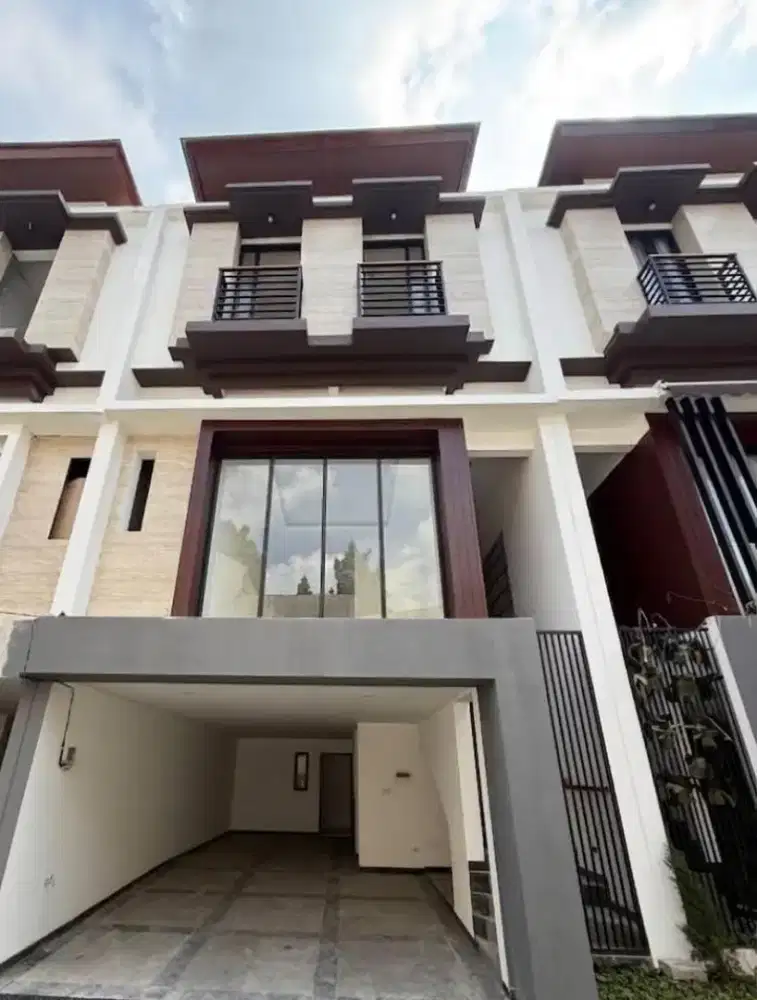 RUMAH MODERN PREMIUM LOKASI STRATEGIS JAKARTA SELATAN