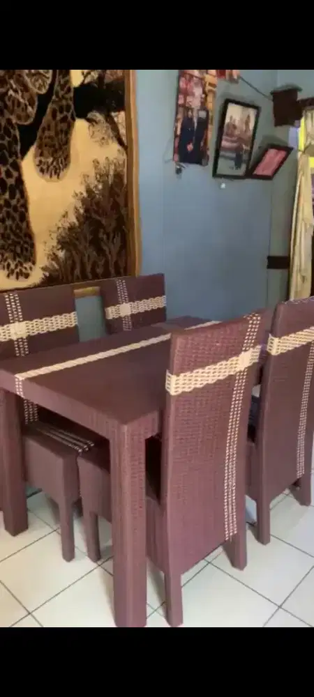 Dijual meja makan