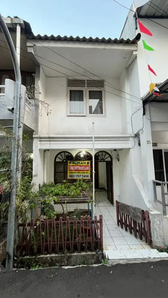 Dikontrakan rumah strategis tengah kota