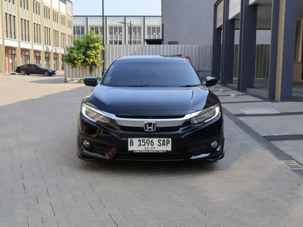 HONDA CIVIC ES AT 2018. KM 13RB. PAJAK 02/20