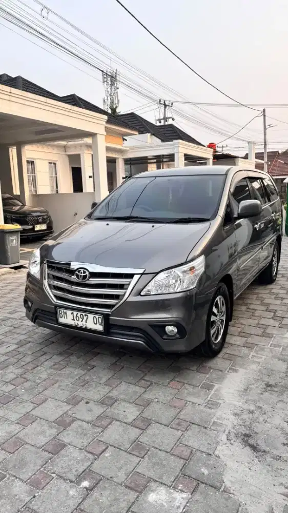 Innova G 2.5 Manual th 2015 Solar