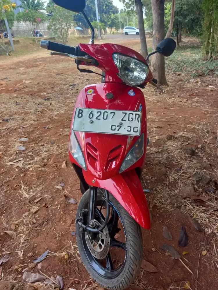 Di jual Mio 5TL  2008 warna merah.
