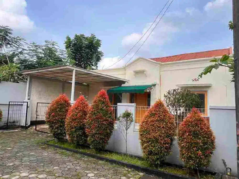 Rumah Hoek di Graha Raya Bintaro Tangerang Selatan