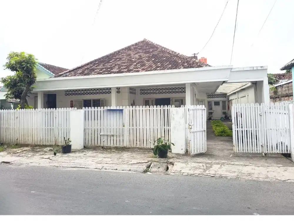 Dijual Rumah di Tanjung Karang Pusat, bandar Lampung (Kode : IS 3783)