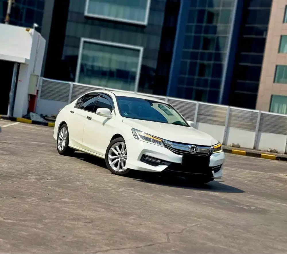 ‼️ LOW KM ‼️ Honda Accord 2.4 VTIL AT 2016 Facelift