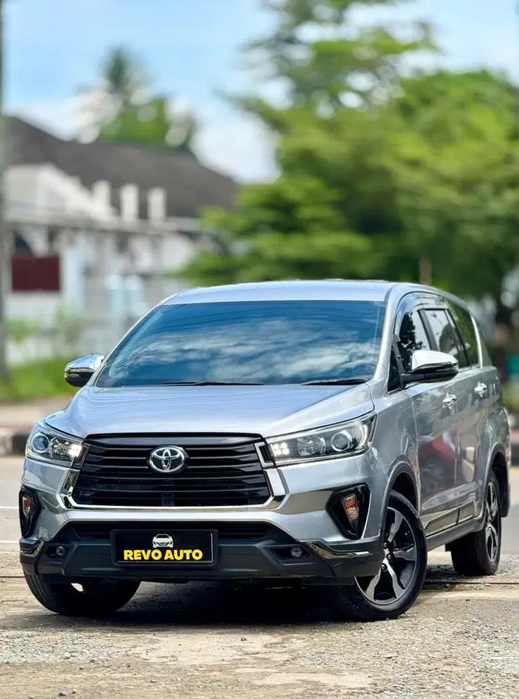 Innova Venturer 2.4 diesel automatic 2020 / 2021 solar dex Reborn 2022