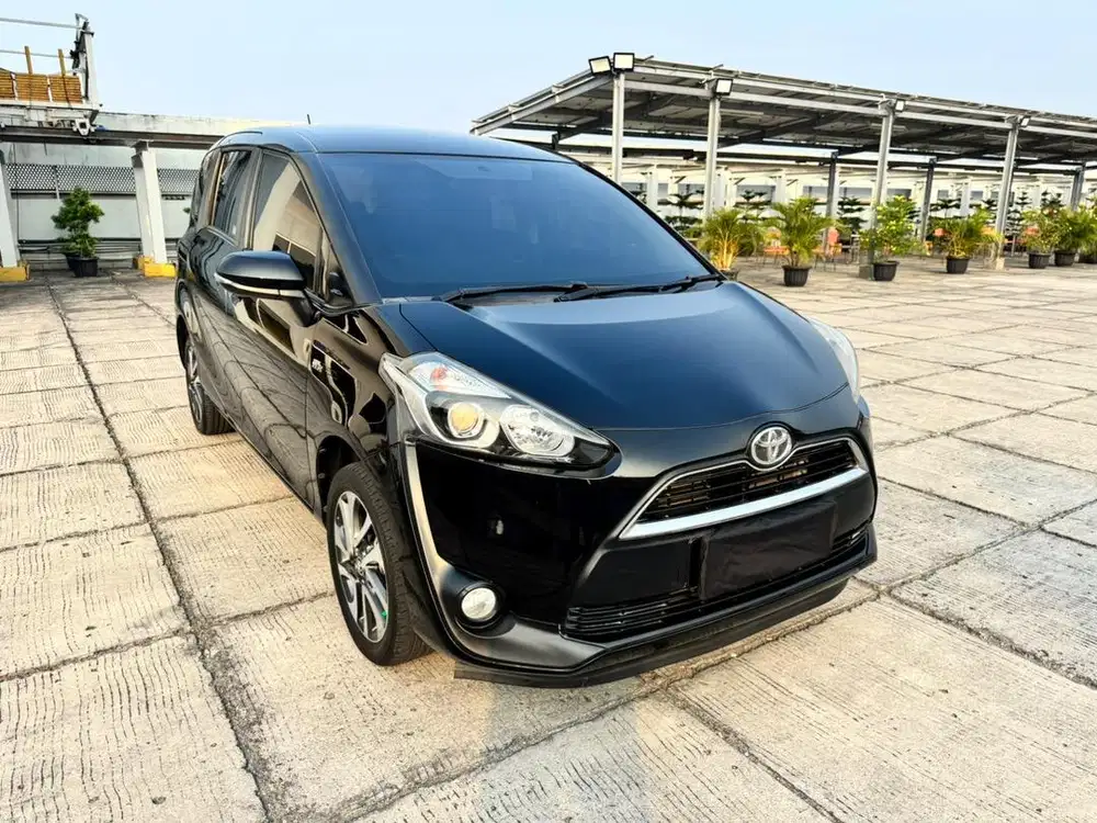 [LOW KM 40.000] TOYOTA SIENTA V CVT 2018 HITAM ISTIMEWA TT Q AT 2017