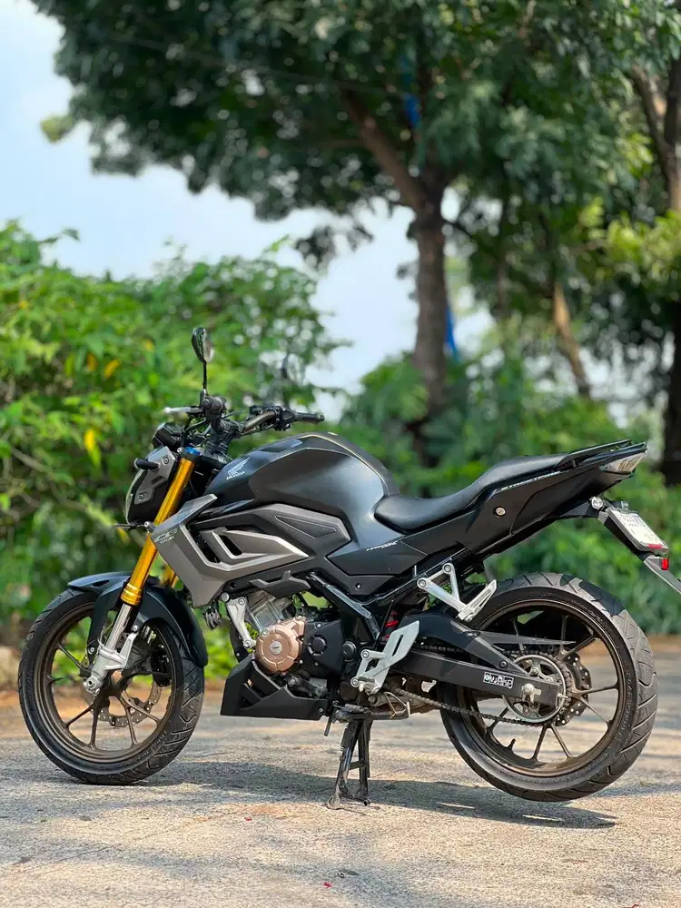 HONDA NEW CB150R 2023 HITAM KM 7K PAJAK ON SIAP GASPOL