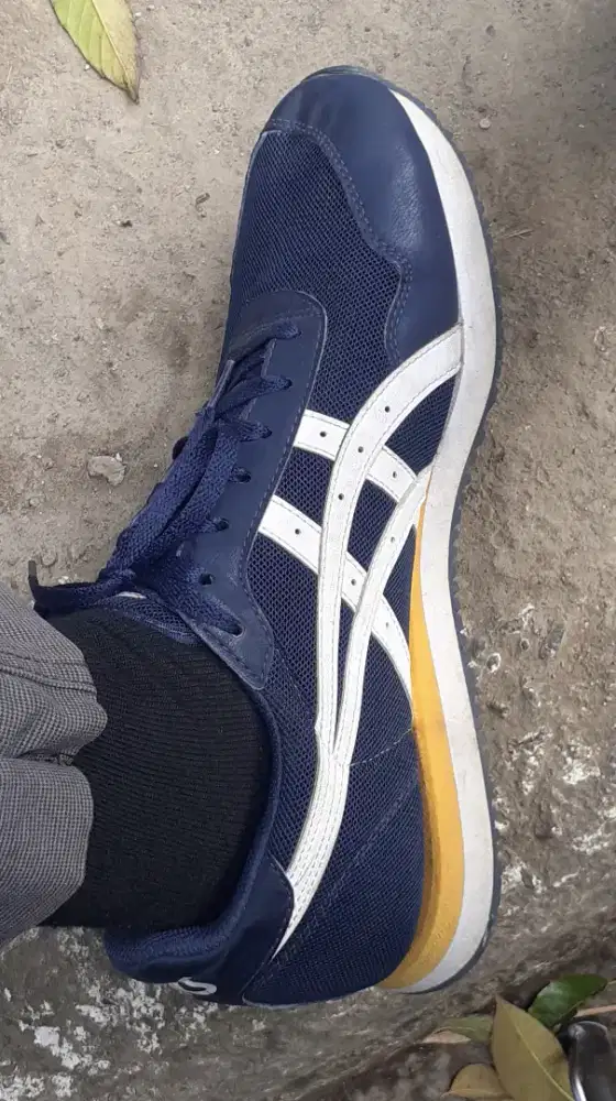 Sepatu Asics Tiger Runner (ori)