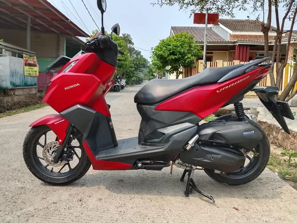 58@;DP:700RB B DPK NEW NVARIO160CBS 2023