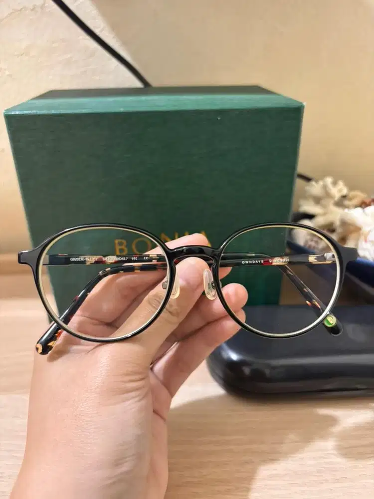 Kacamata Owndays Graph Belle GB2023D-9S C1
